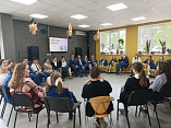 Волгоградская библиотека для молодежи учит школьников содержательному общению