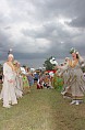 Пройтись под «Аркой желаний»