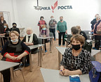 В Урюпинске «серебряные» волонтёры культуры сели за парты