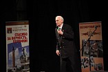 Василий Лановой выступил в Волгограде с концертом «Спасибо за верность, потомки!»