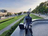 В Волгоградской библиотеке для молодёжи рассказали о художнике Викторе Лосеве